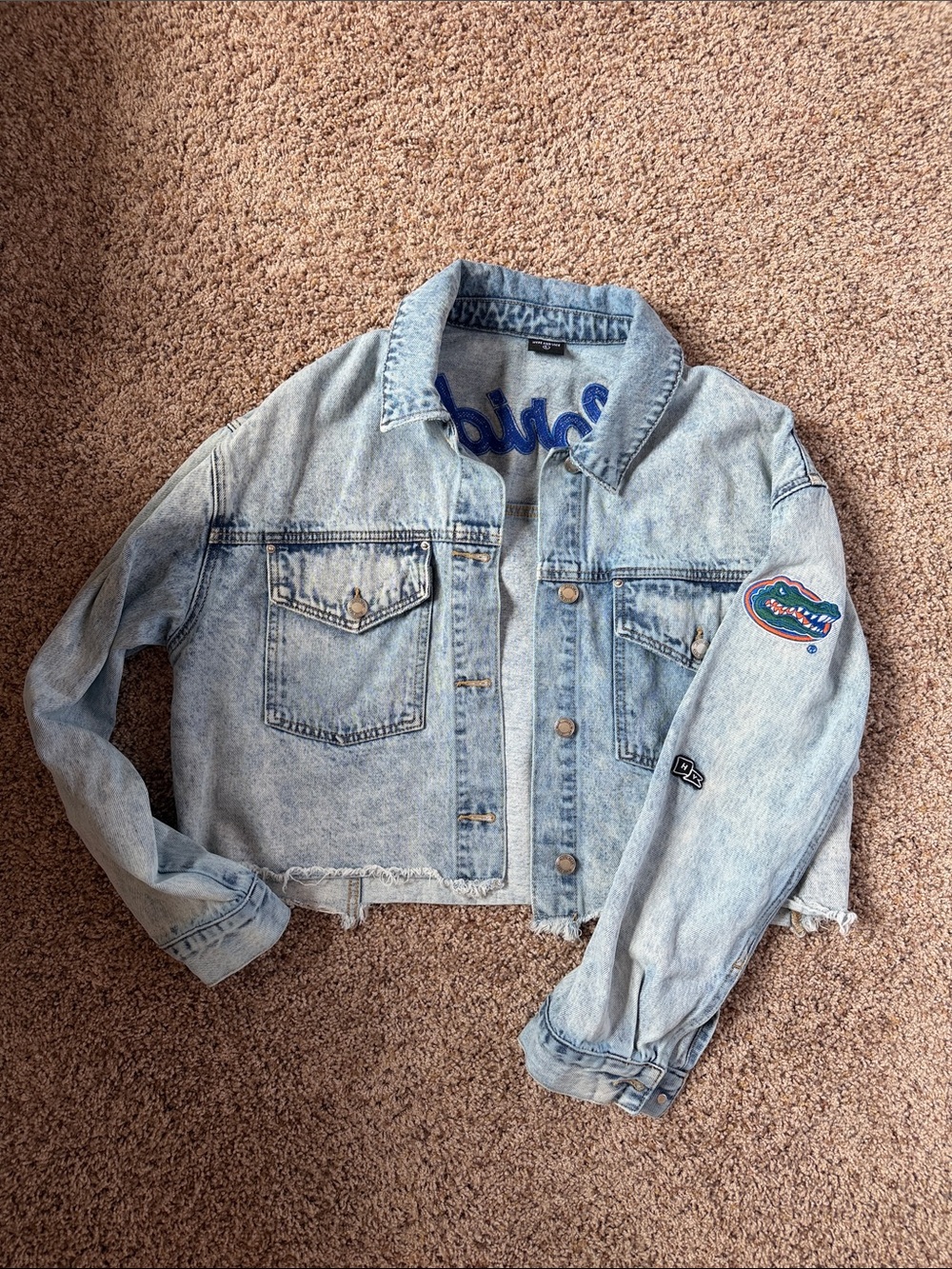 Hype & Vice Florida Gators Cropped Denim Jacket - L